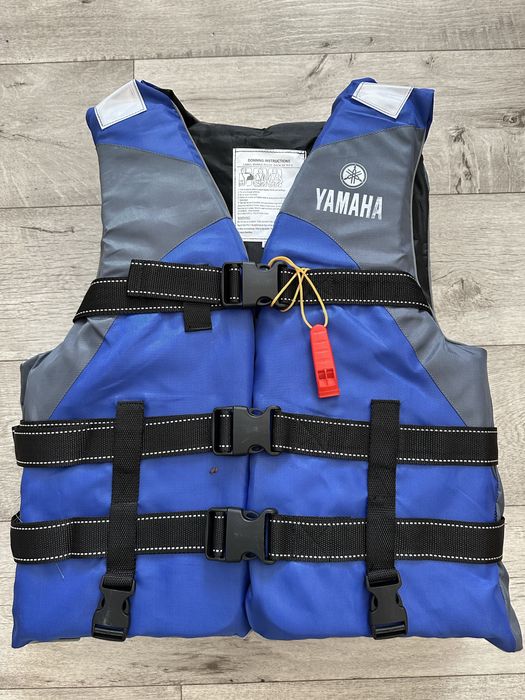 Жилеты спасательные Yamaha
