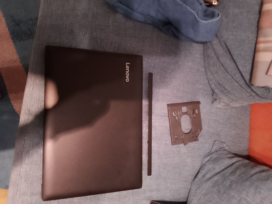 Laptop Lenovo ideapad 330 17AST pentru piese