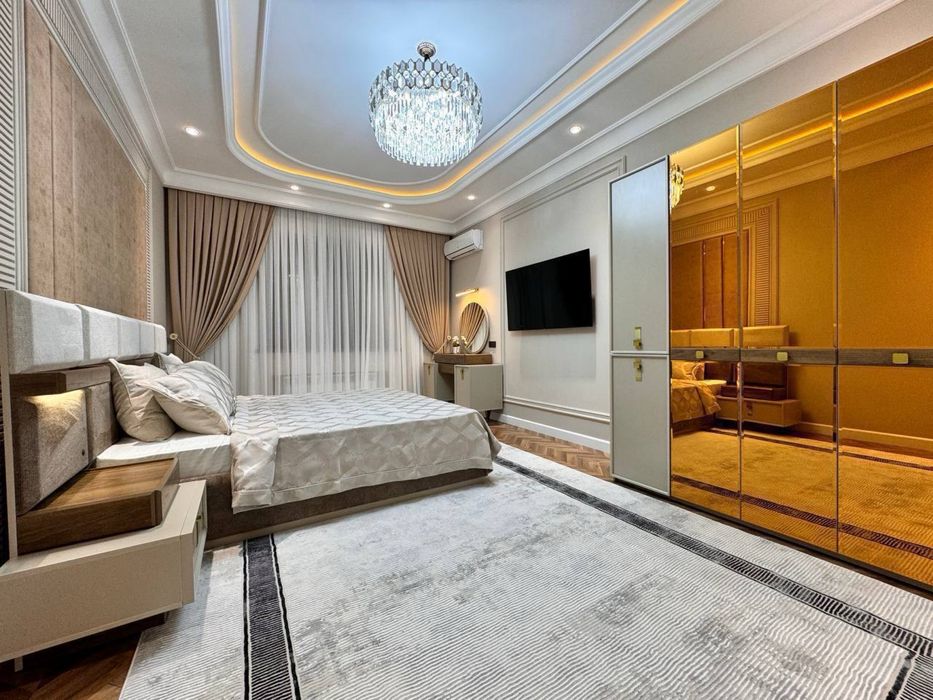 Ул, Чехова-Новостройка! Сдается новая 4-х комнатная квартира в центре!