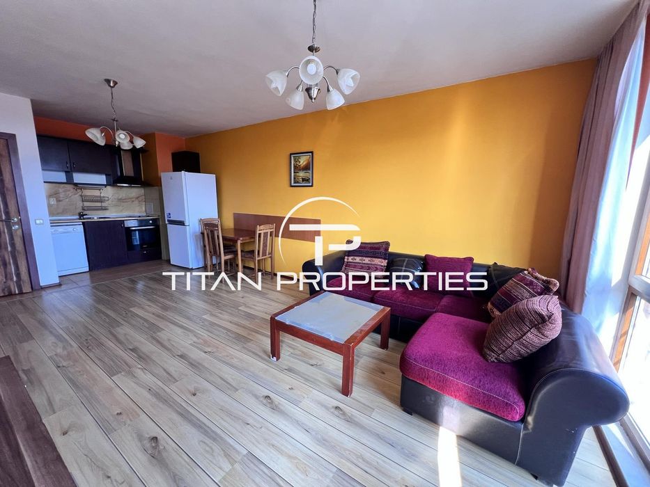 Дава се под наем Двустаен апартамент в Бургас, Център - 78 кв.м за 408 € - Снимка #1