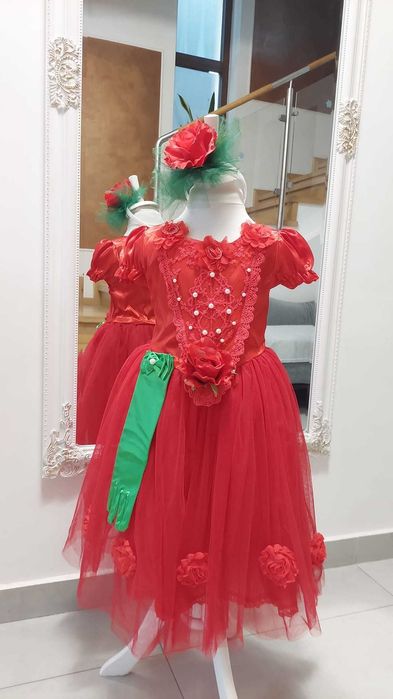 Rochita serbare floare Trandafir rosu Lalea Garoafa rosie serbare