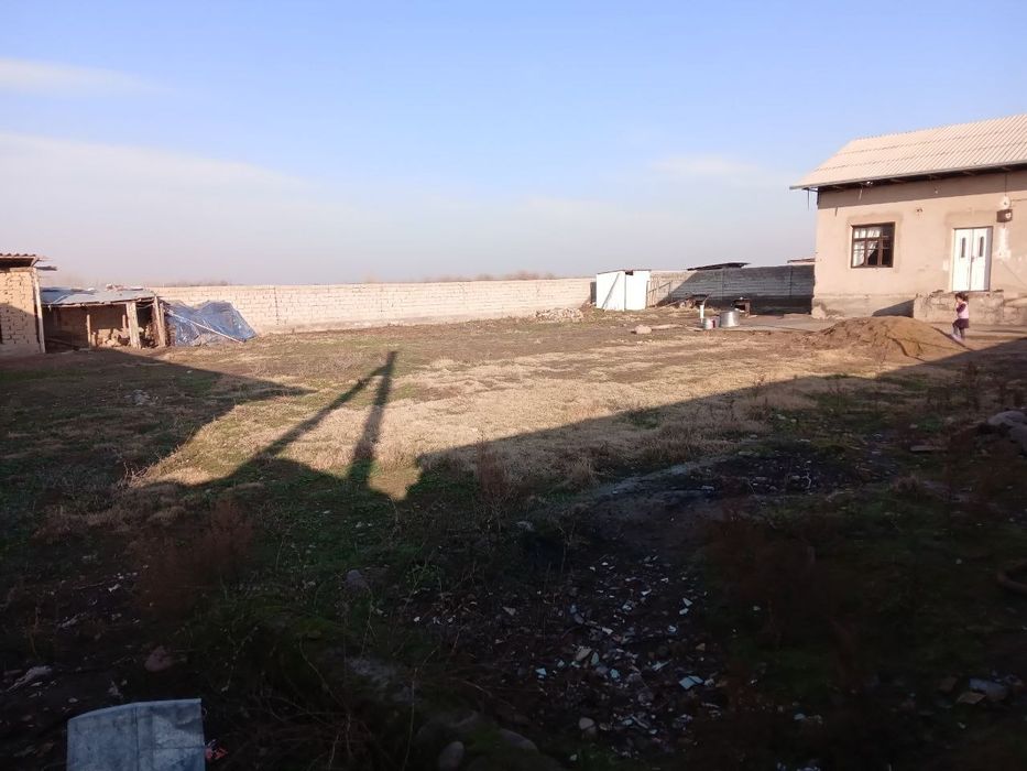 Участка сотилади 10 соток