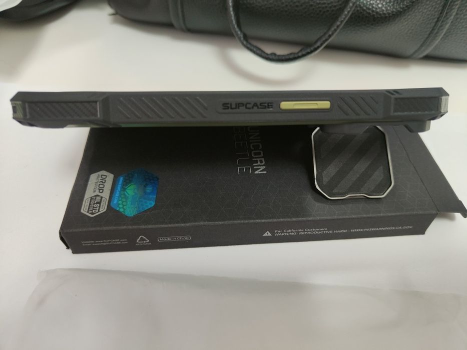 Husă iPhone 15 Pro Max Unicorn Beetle XT MagSafe, Guldan– nouă