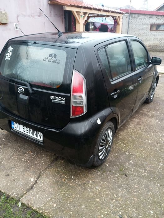 Vând Daihatsu sirion