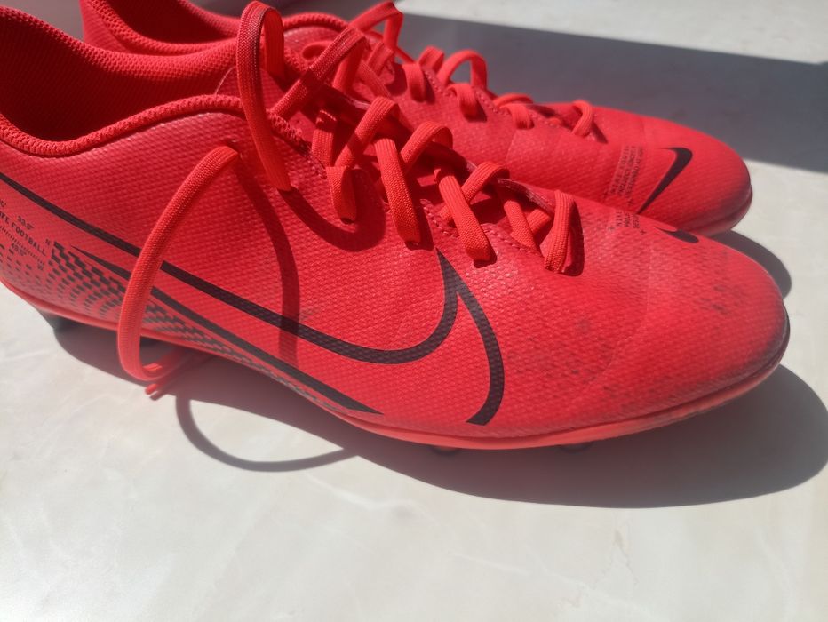 Футбольные бутсы