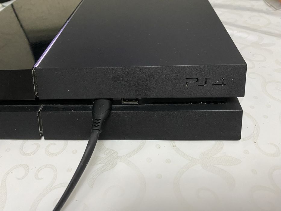 Пс 4 512гб 2 джойстика