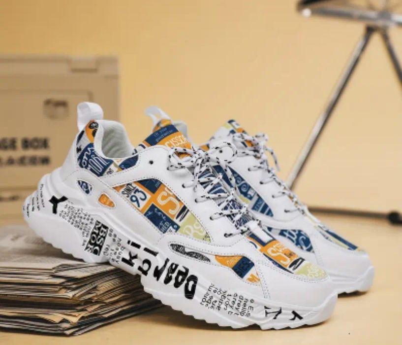 Кроссовки новые размер 41