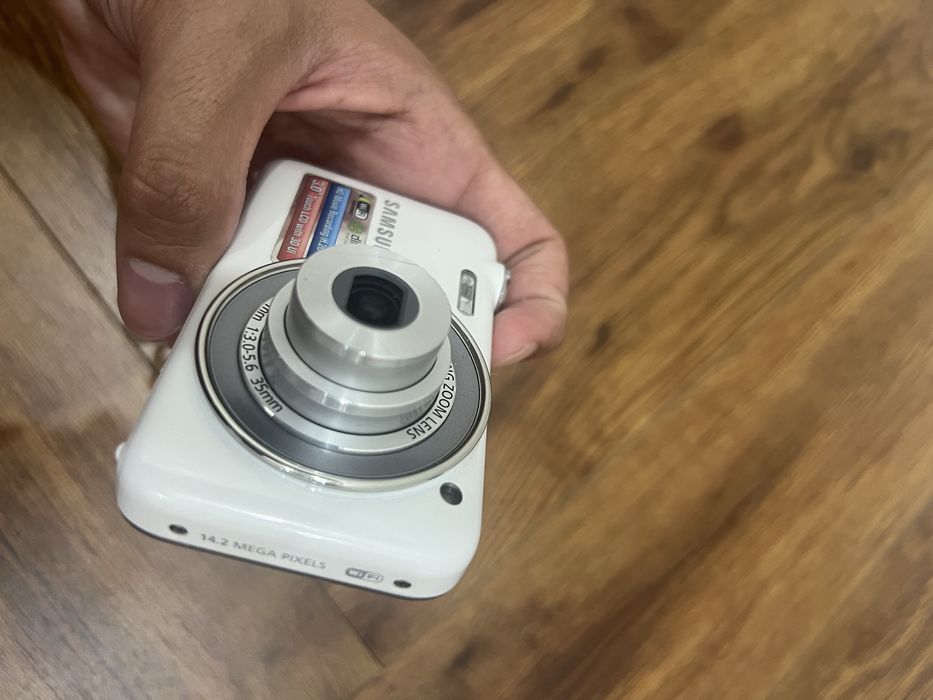 Цифровая камера Samsung ST80