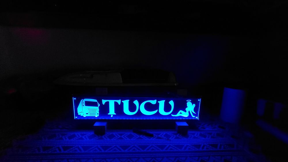 Plãcute luminoase personalizate