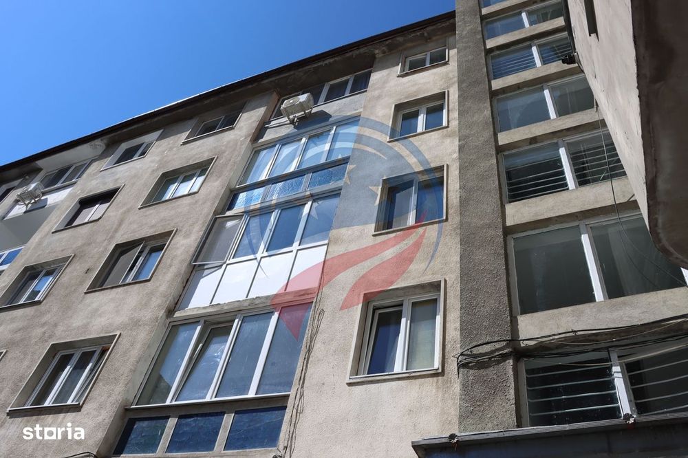Apartament ultra central cu 2 camere decomandat complet utilat