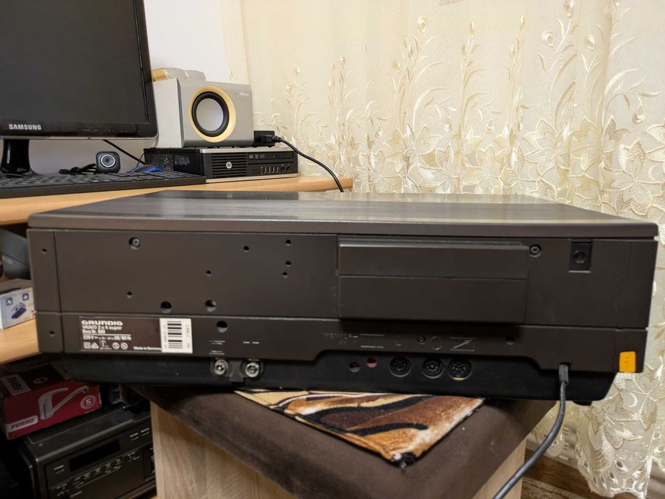 grundig 2x4 video 2000