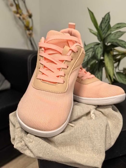 Красиви и удобни боси обувки размер 37