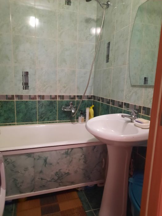 Продам 2хком на Обществе