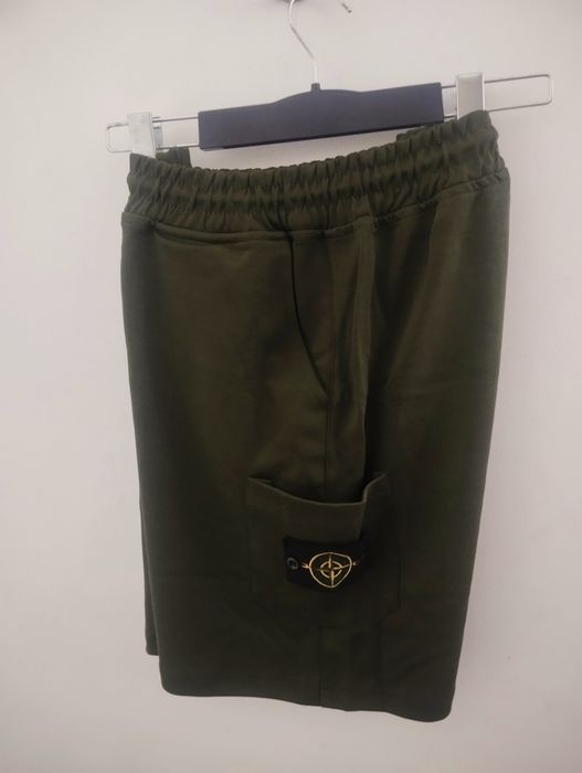 Stone island Спортни екипи.Пролетни и летни (къс ръкав къси панталони)