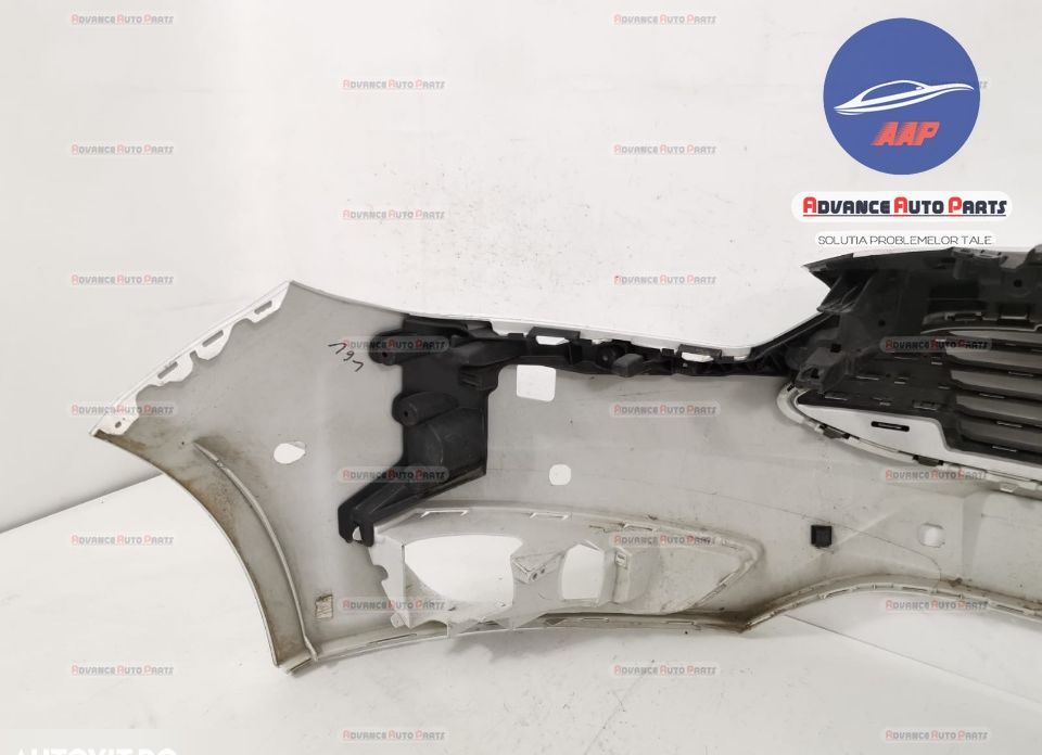 Предна броня със сензори Lark и измиватели - в добро състояние Форд Фо