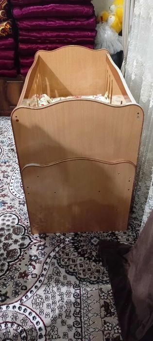 sotiladi 250000 min holat yaxshi