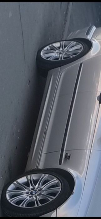 Vând /schimb jante r 18