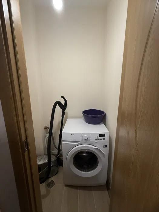 Дава се под наем Двустаен апартамент в Варна, Левски - 55 кв.м за 613 € - Снимка #3