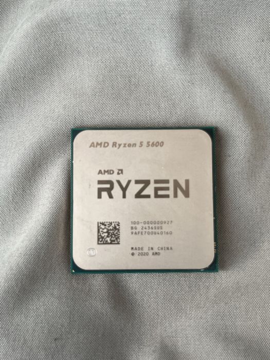 Vând procesor AMD Ryzen 5 5600