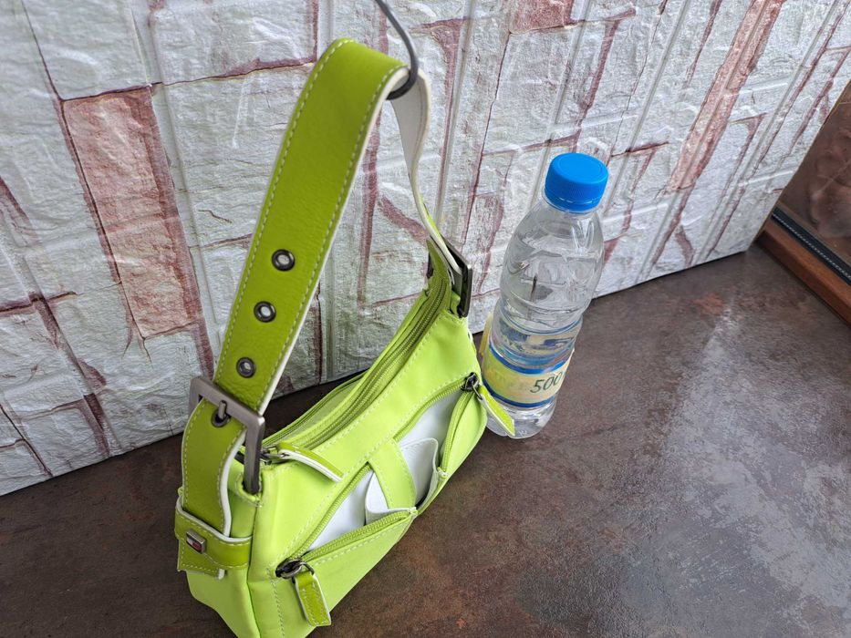 дамска чанта Tommy Hilfiger малка зелена чантичка