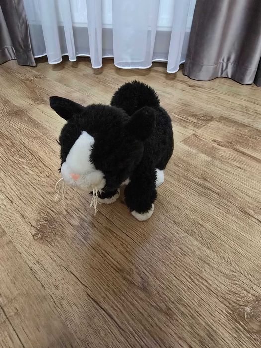 Jucarie de plus Pisica interactiva