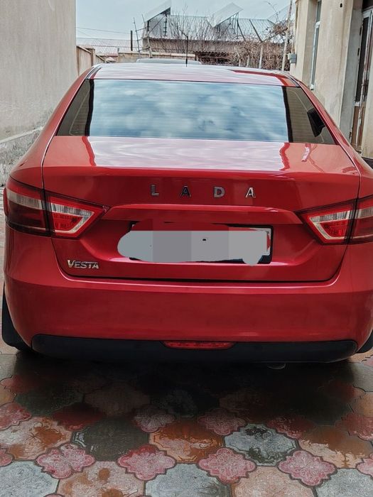 Lada vesta sotiladi