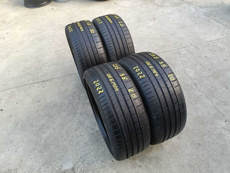 Set 4 anvelope vara 235 35 20 pirelli p zero pz4
