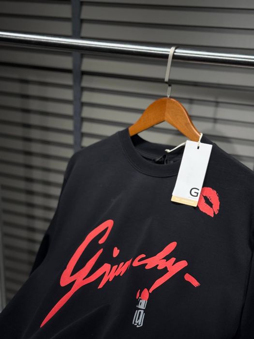 Tricou Givency