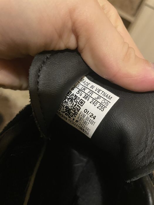 Чисто нови adidas samba