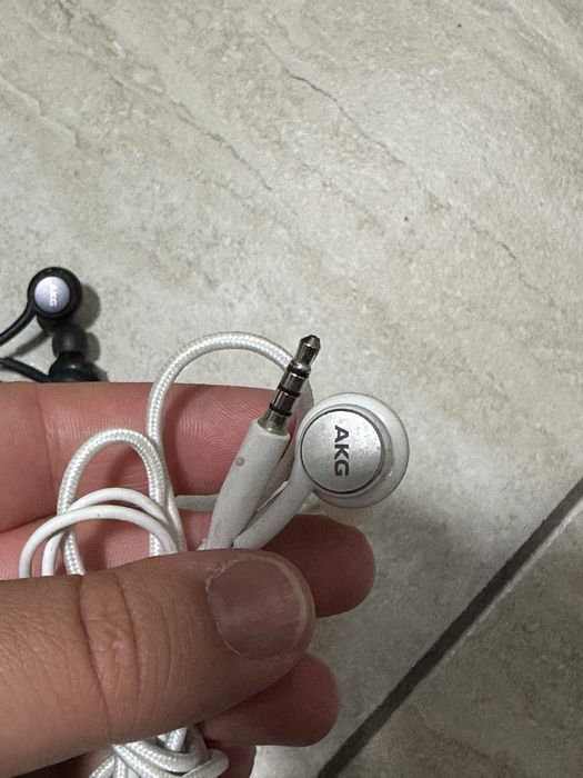 Casti Samsung AKG mufa jack, 35 lei, doar in Cluj