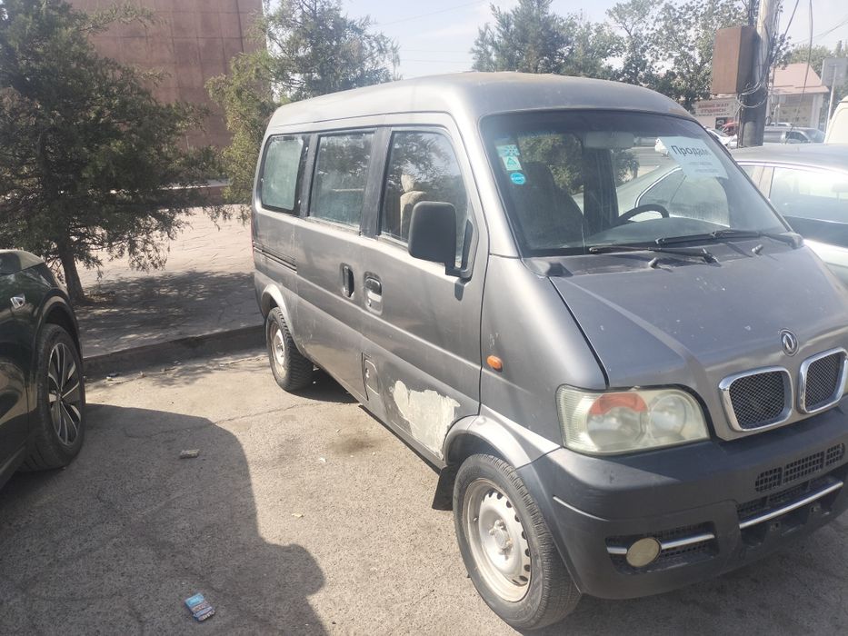 Dong feng. Микроавтобус