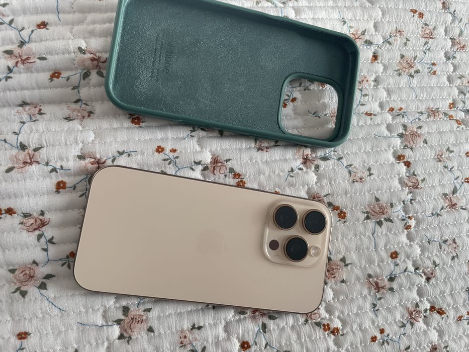 Iphone 16 PRO, 100% батарея