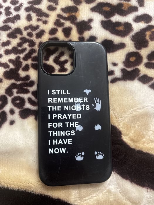 Чехол на iPhone 15