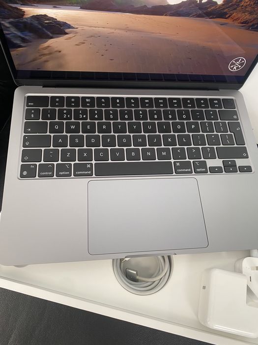 MacBook Air 2022 13.6 inch M2, 512 GB, 8 GB RAM, Silver, Foarte bun, Cod produs: N40V