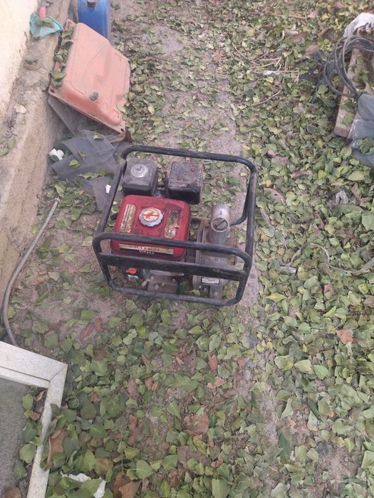 Мотопомпа бензиновая