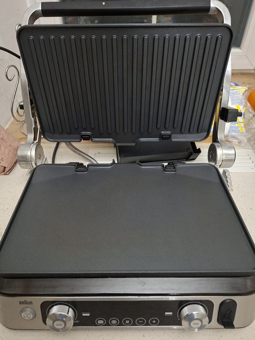 Мощный электрогриль Braun MultiGrill 9
