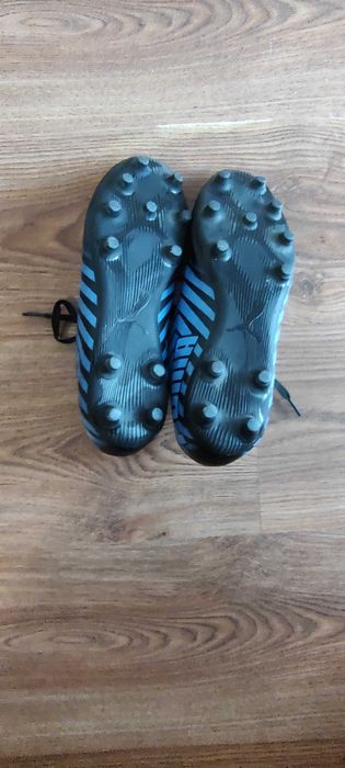 Бутонки за футбол Puma