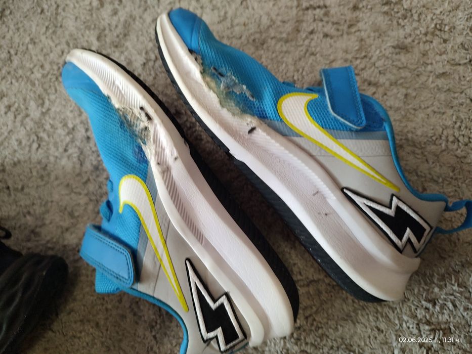 2 чифта сандали Найк и два чифта маратонки Nike