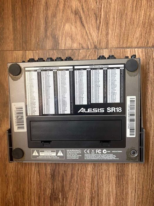 Alesis SR18 – професионална дръм машина / Drum Machine