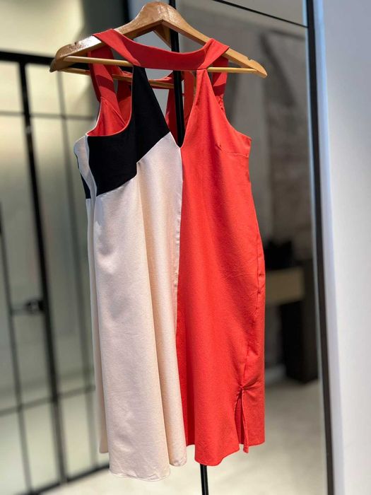 Ефирна рокля в три цвята