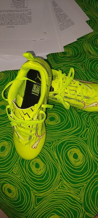 Ghete Puma  ultra 6 play fg/ag Neymar jr ss 26 noi purtate o singură data mărimea 35