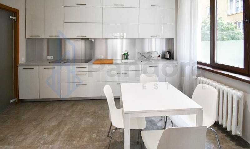 Дава се под наем Тристаен апартамент в София, Център - 100 кв.м за 750 € - Снимка #4