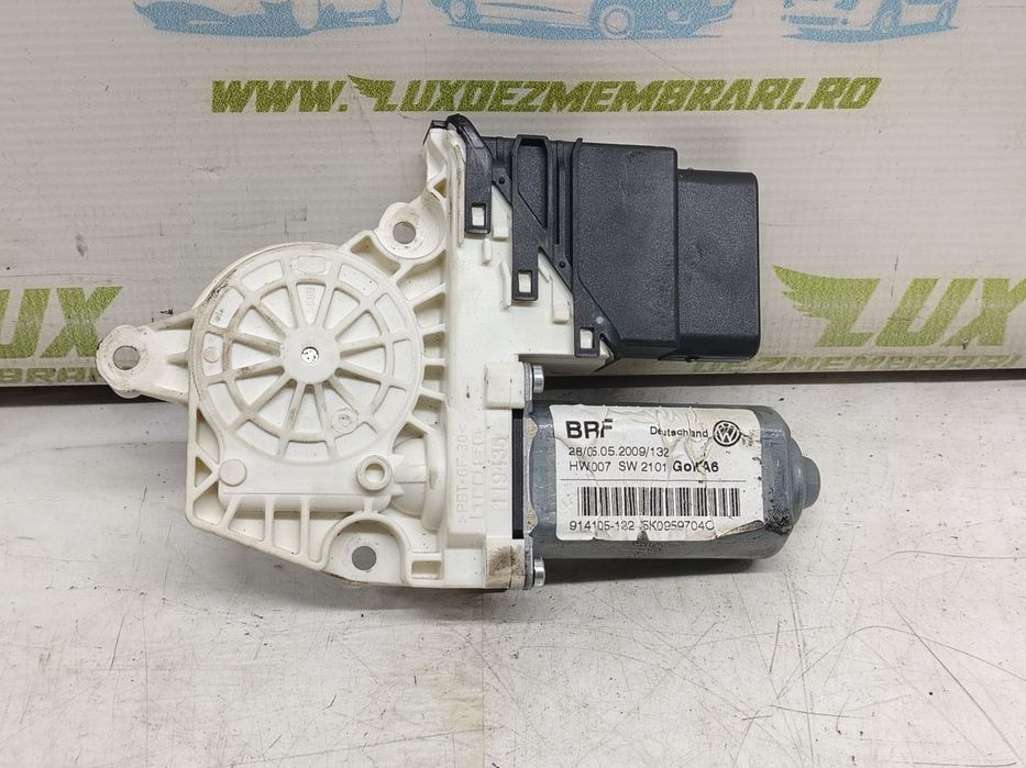 Motoras macara geam dreapta spate 5k0959704a Skoda Octavia 2 [facelif