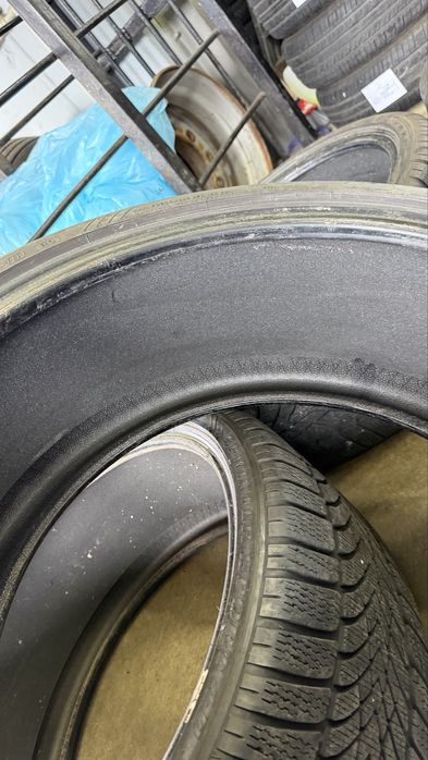 Dunlop 285/30/21 зимни гуми неупотребявани.