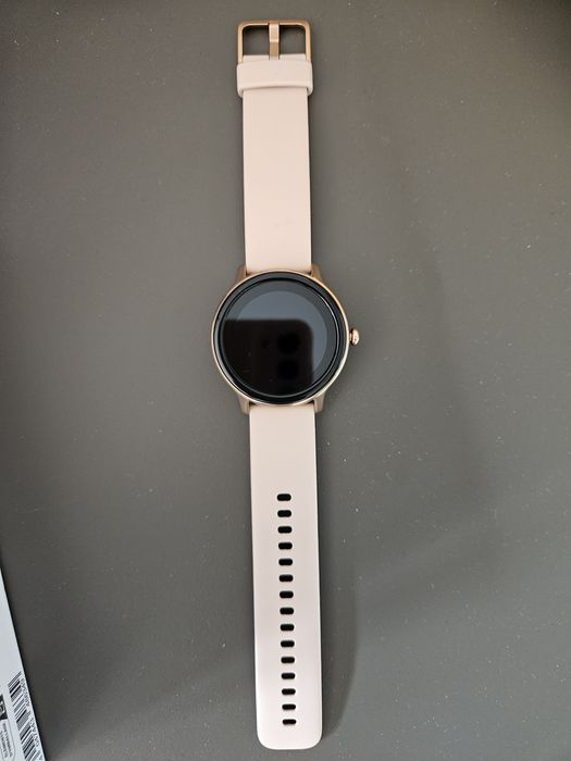 HAMA Fit Watch 4910 смарт часовник