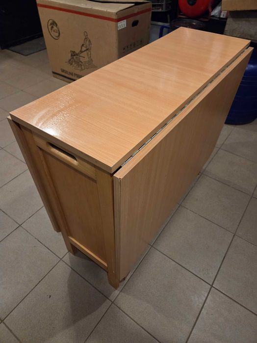 Masa extensibila cu 4 scaune, 160 cm x 90 cm