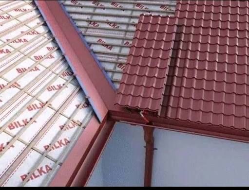 Echipa profesionala montaj tigla metali reparati