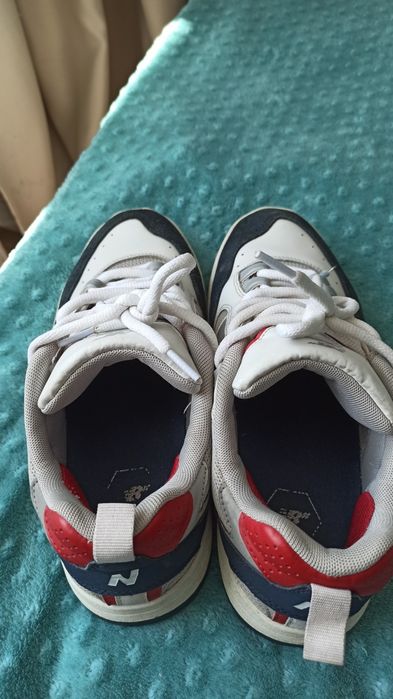 Кроссовки New Balance.