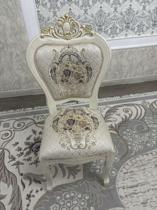 Продам стуля для гостиной