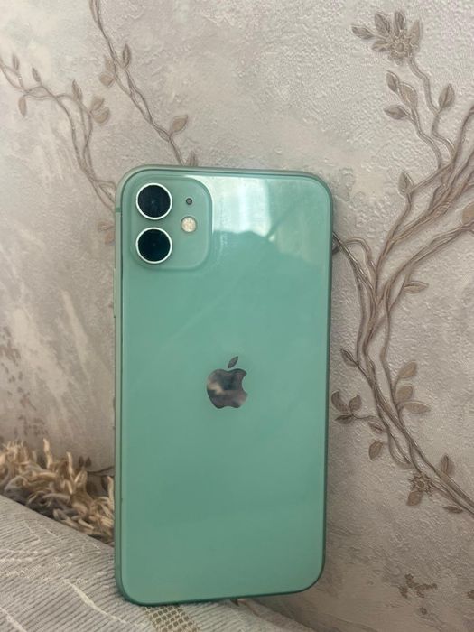 Iphone 11 64 гб продаеться